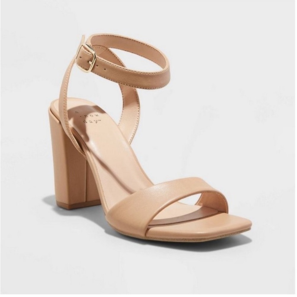 Women's Sal Heels - A New Day
Tan new